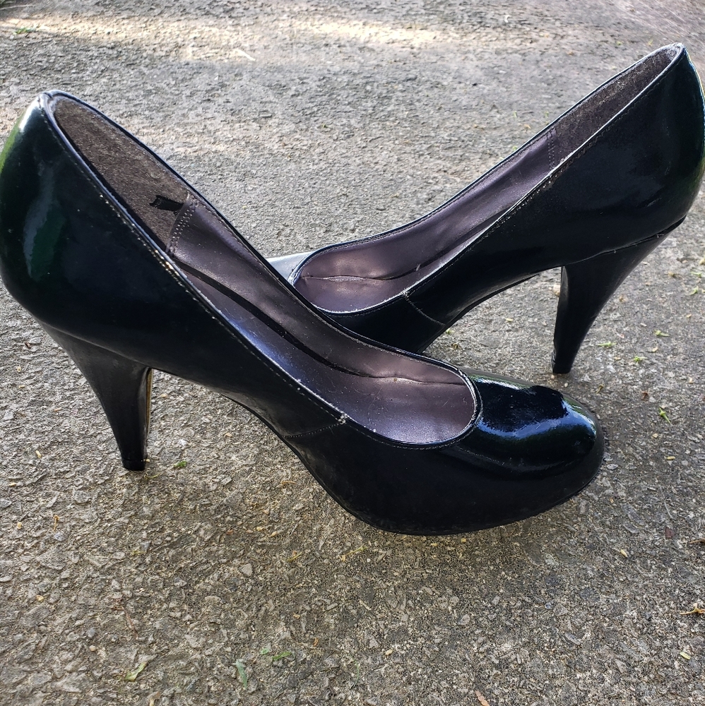 Black patent heels